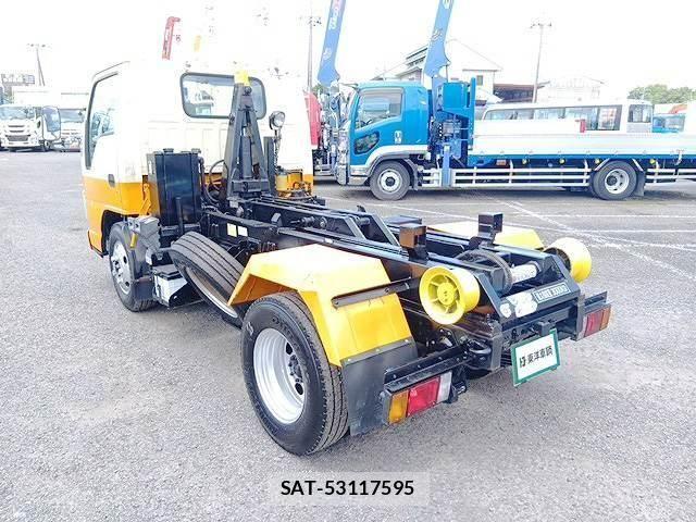 Isuzu ELF TRUCK 2007-03 7979140-5