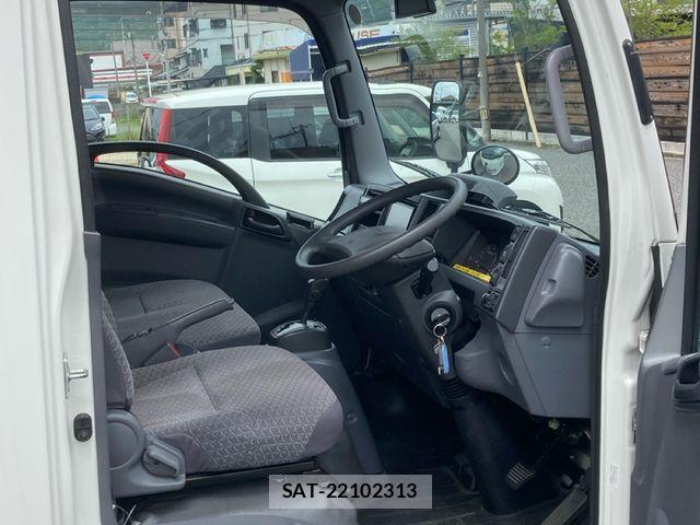 Isuzu ELF TRUCK 2019-02 7979138-1