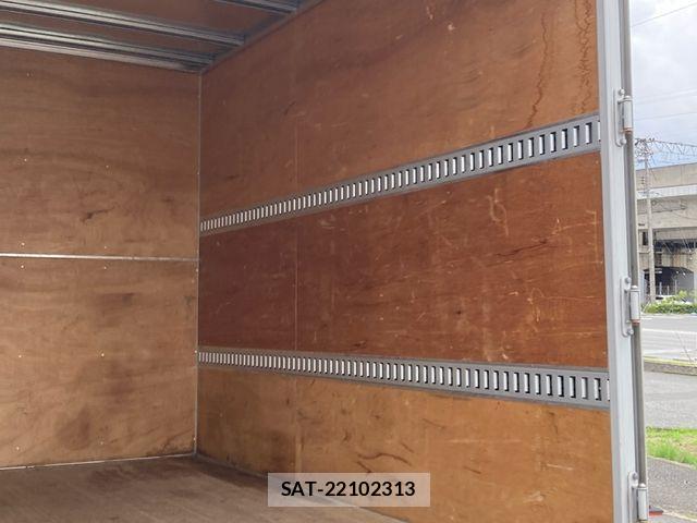 Isuzu ELF TRUCK 2019-02 7979138-20
