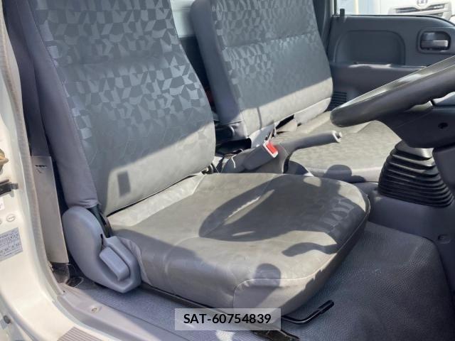 Isuzu ELF TRUCK 2005-03 7979143-19