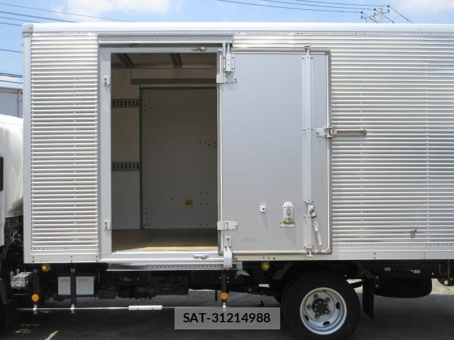 Isuzu ELF TRUCK 2018-03 7979132-9