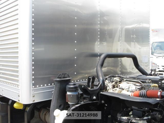 Isuzu ELF TRUCK 2018-03 7979132-15