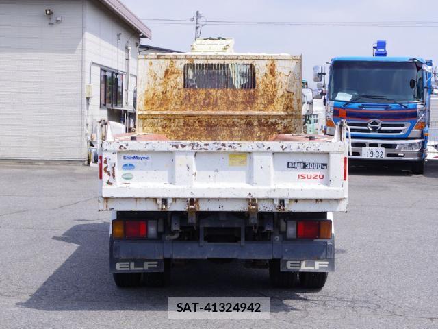 Isuzu ELF TRUCK 2016-10 7979139-16