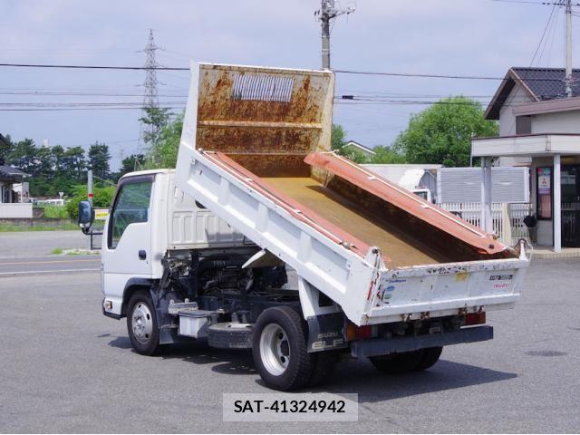 Isuzu ELF TRUCK 2016-10 7979139-2