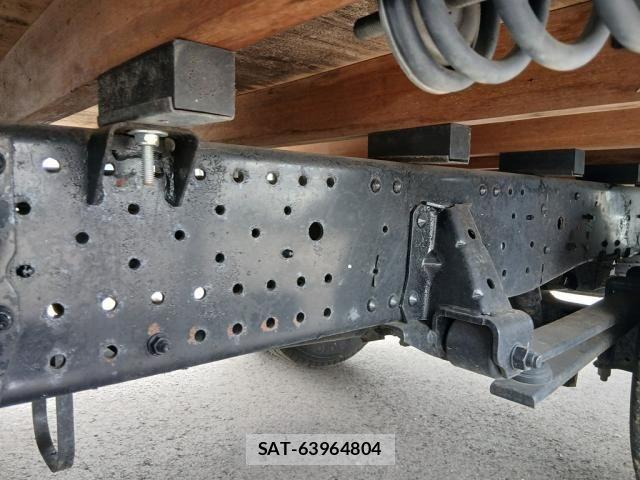 Isuzu ELF TRUCK 2011-01 7979142-12