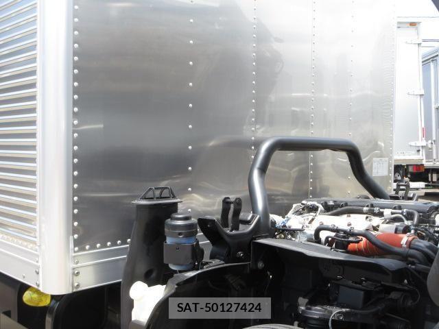 Isuzu ELF TRUCK 2020-02 7979129-14