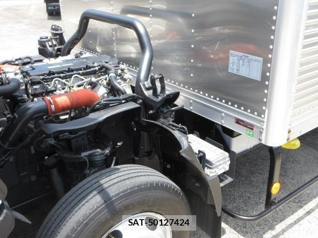 Isuzu ELF TRUCK 2020-02 7979129-15