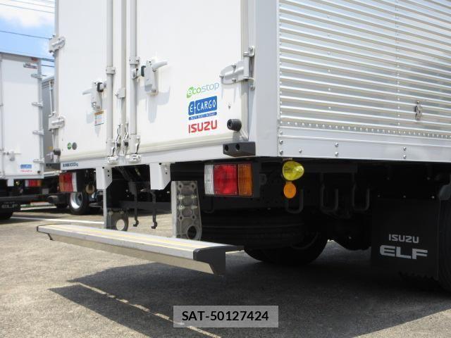 Isuzu ELF TRUCK 2020-02 7979129-20