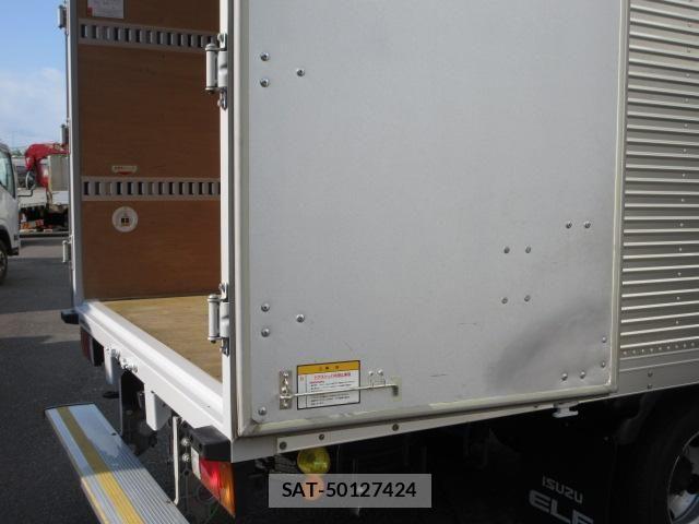 Isuzu ELF TRUCK 2020-02 7979129-28