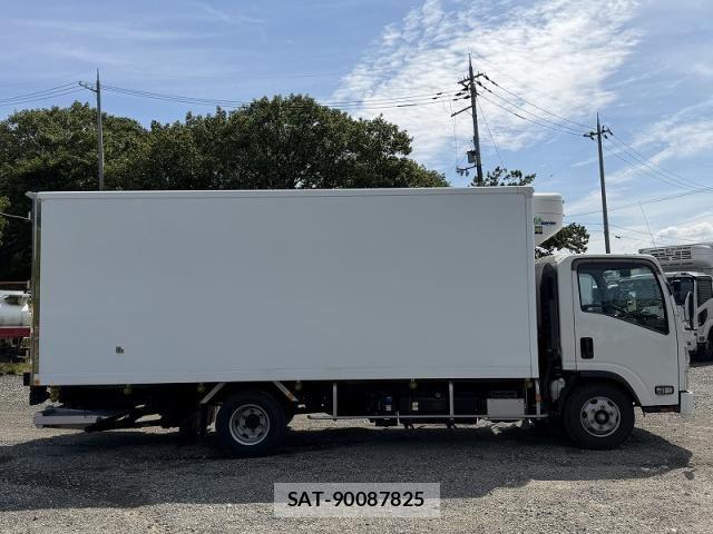 Isuzu ELF TRUCK 2021-03 7979131-6