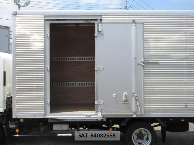 Isuzu ELF TRUCK 2020-03 7979130-9