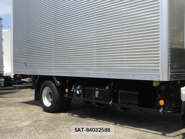 Isuzu ELF TRUCK 2020-03 7979130-10