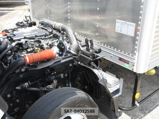 Isuzu ELF TRUCK 2020-03 7979130-15