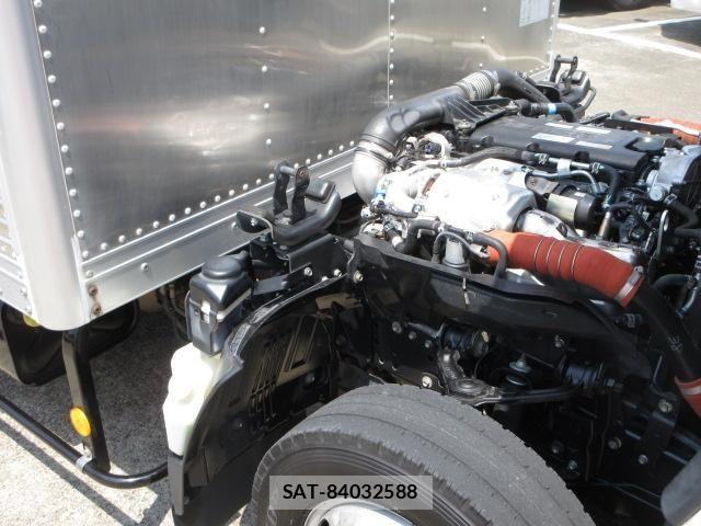 Isuzu ELF TRUCK 2020-03 7979130-16
