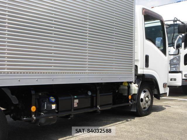 Isuzu ELF TRUCK 2020-03 7979130-17