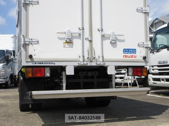 Isuzu ELF TRUCK 2020-03 7979130-21