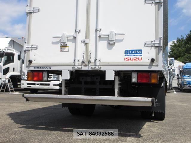 Isuzu ELF TRUCK 2020-03 7979130-22