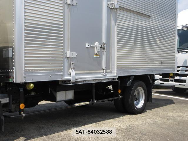 Isuzu ELF TRUCK 2020-03 7979130-8