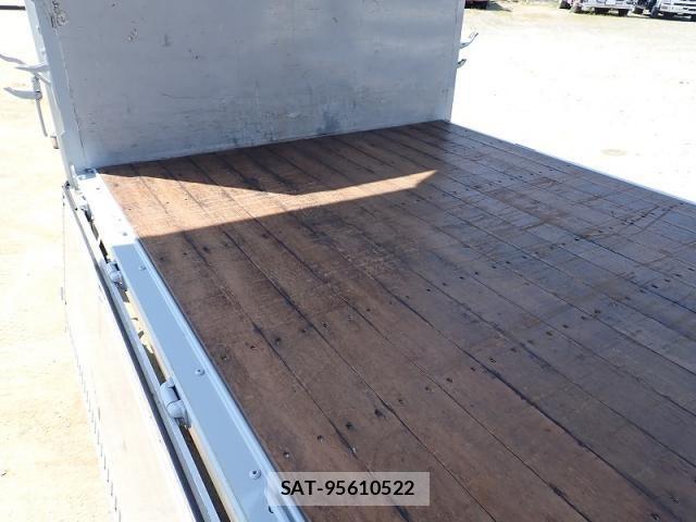 Isuzu ELF TRUCK 2013-12 7979136-10