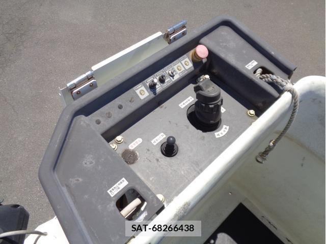 Isuzu ELF TRUCK 2020-06 7979133-11