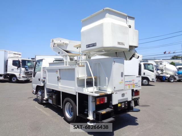 Isuzu ELF TRUCK 2020-06 7979133-3