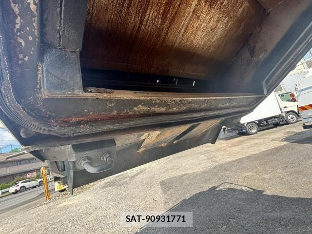 Isuzu ELF TRUCK 2013-11 7979135-20