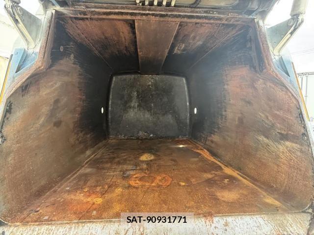 Isuzu ELF TRUCK 2013-11 7979135-25