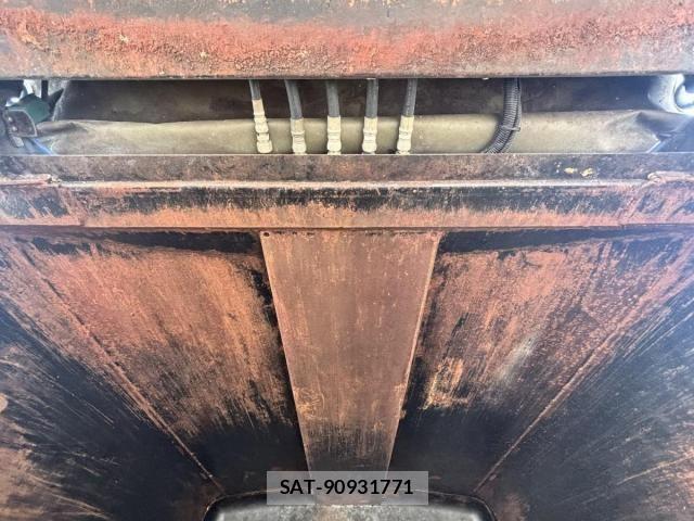 Isuzu ELF TRUCK 2013-11 7979135-29