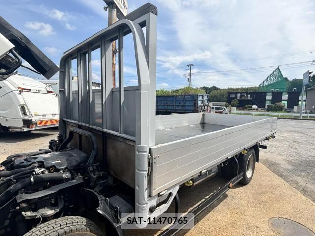 Isuzu ELF TRUCK 2012-09 8035377-13