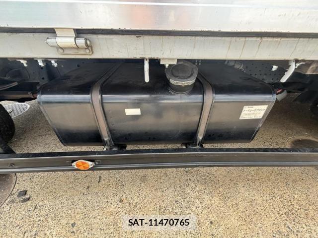Isuzu ELF TRUCK 2012-09 8035377-22