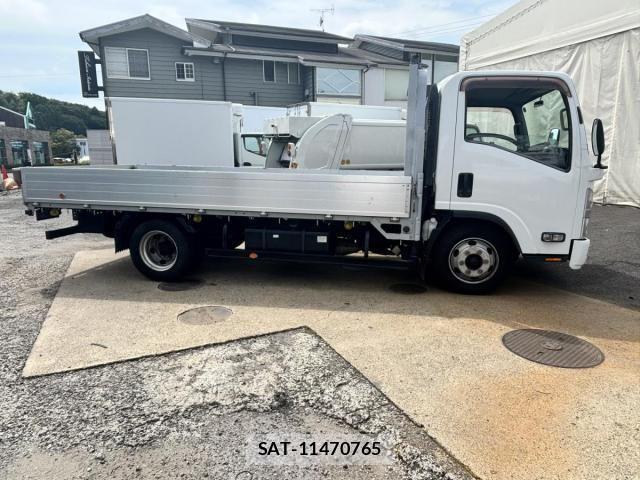 Isuzu ELF TRUCK 2012-09 8035377-3