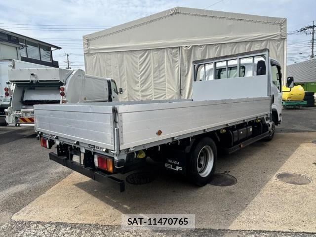 Isuzu ELF TRUCK 2012-09 8035377-4