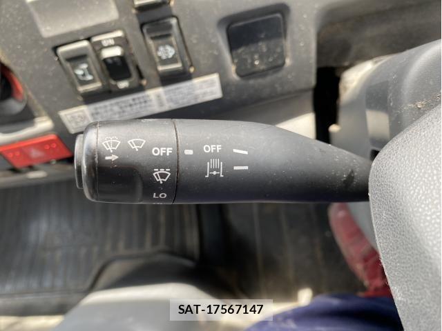 Isuzu ELF TRUCK 2018-04 8035375-24