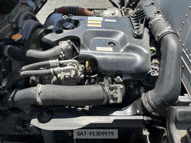 Isuzu ELF TRUCK 2015-05 8035374-25