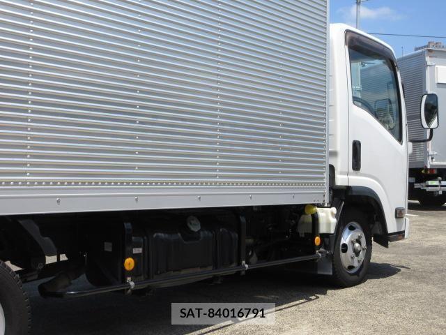 Isuzu ELF TRUCK 2019-09 8035373-17