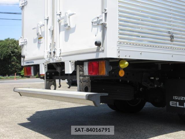 Isuzu ELF TRUCK 2019-09 8035373-19