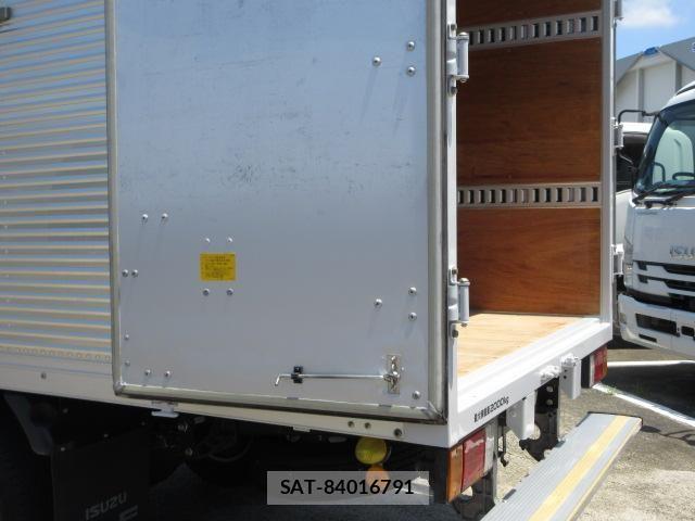 Isuzu ELF TRUCK 2019-09 8035373-28