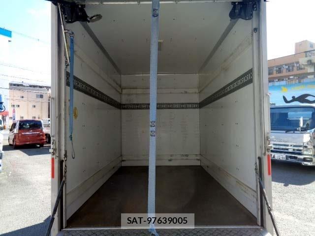 Isuzu ELF TRUCK 2016-05 8035381-9