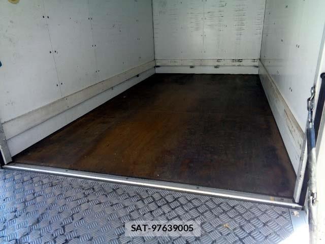 Isuzu ELF TRUCK 2016-05 8035381-10