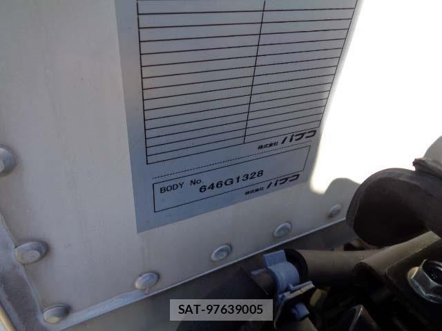 Isuzu ELF TRUCK 2016-05 8035381-21