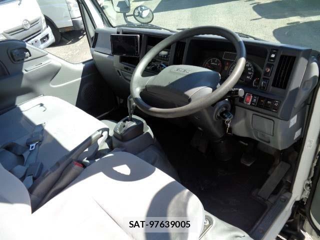 Isuzu ELF TRUCK 2016-05 8035381-2