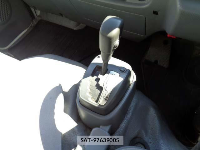 Isuzu ELF TRUCK 2016-05 8035381-5