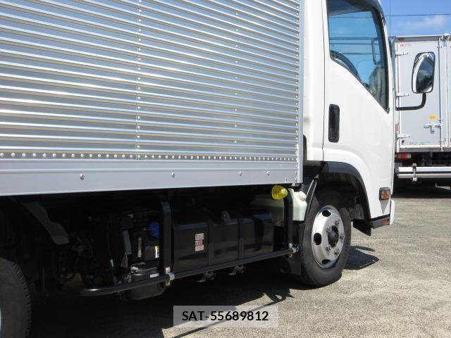 Isuzu ELF TRUCK 2021-02 8035371-16