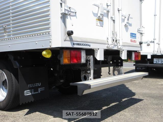Isuzu ELF TRUCK 2021-02 8035371-19
