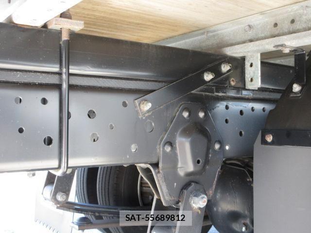 Isuzu ELF TRUCK 2021-02 8035371-29