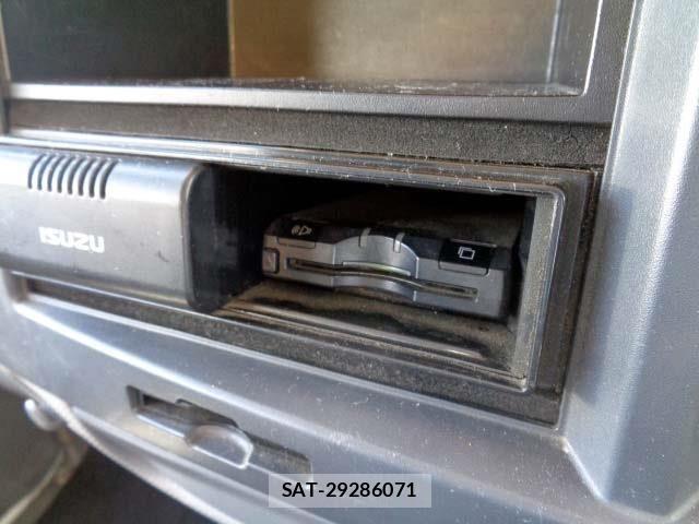 Isuzu ELF TRUCK 2010-06 8035380-6