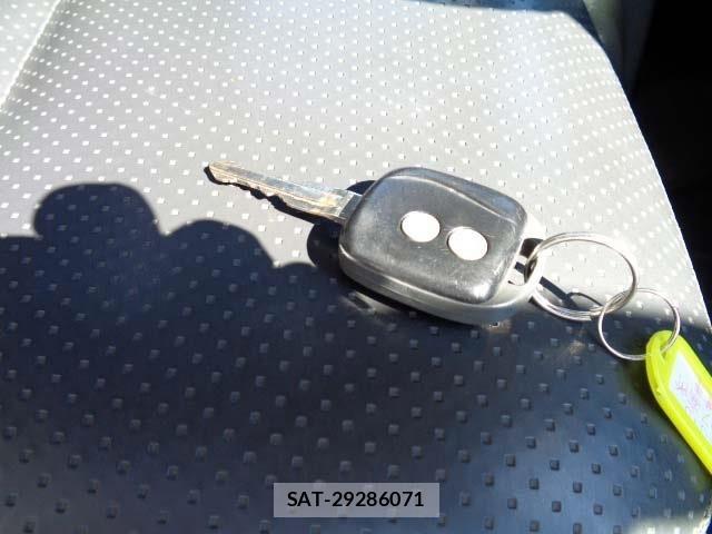 Isuzu ELF TRUCK 2010-06 8035380-7