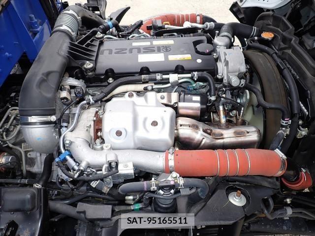 Isuzu ELF TRUCK 2023-08 8035368-20