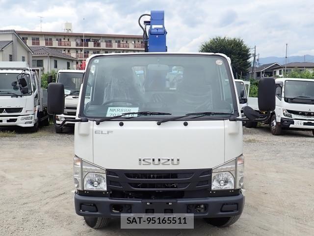Isuzu ELF TRUCK 2023-08 8035368-4