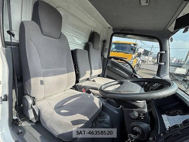 Isuzu ELF TRUCK 2013-05 8035379-10